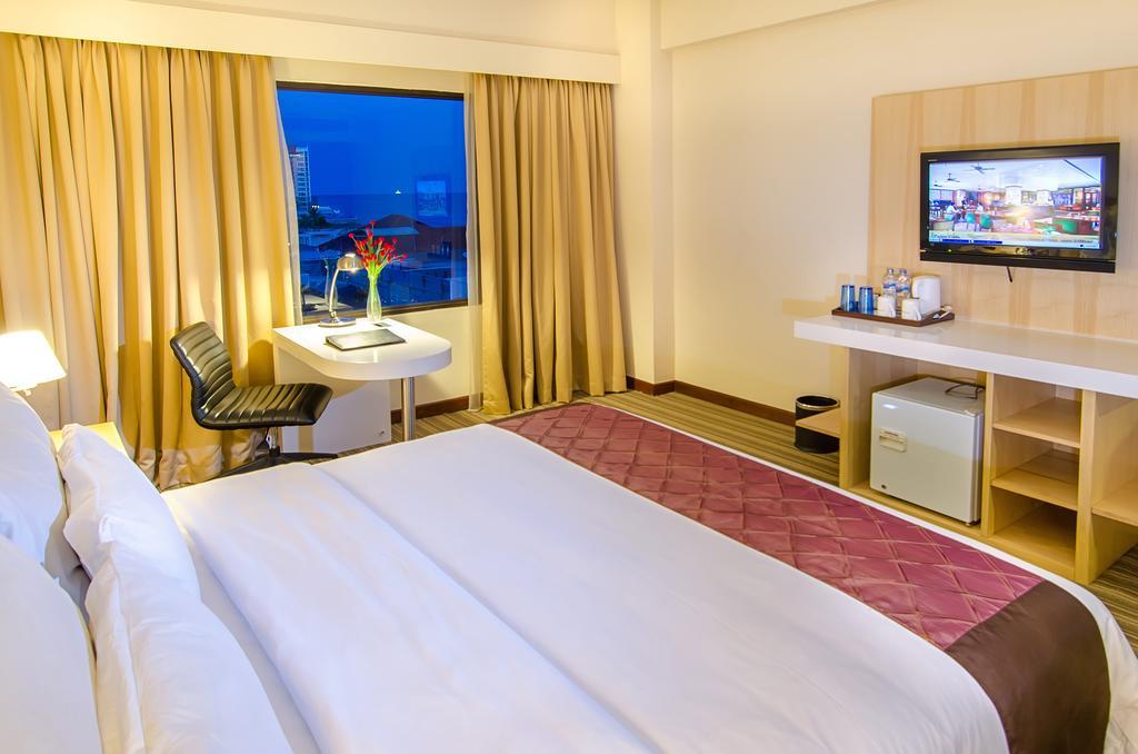 Le Grandeur Hotel Balikpapan Habitación foto