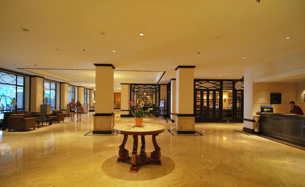 Le Grandeur Hotel Balikpapan Exterior foto
