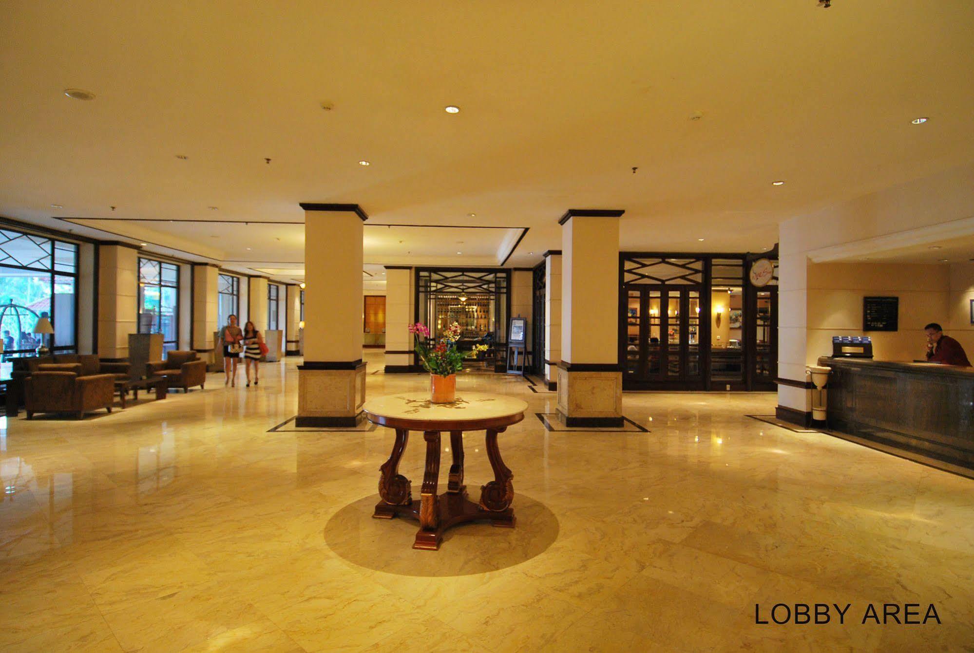 Le Grandeur Hotel Balikpapan Exterior foto