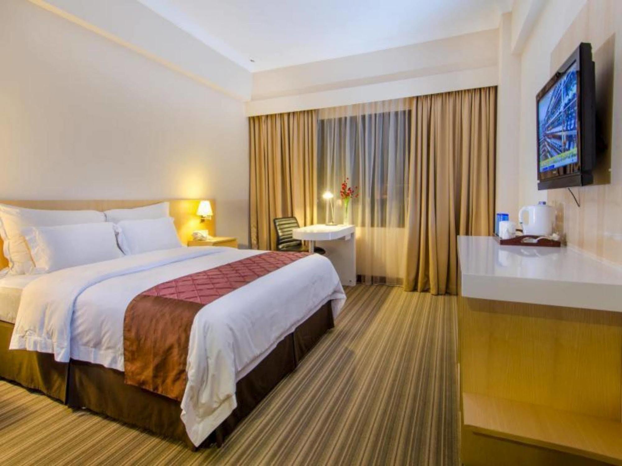 Le Grandeur Hotel Balikpapan Exterior foto